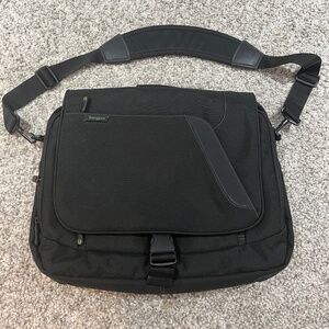 Targus Black Laptop Bag